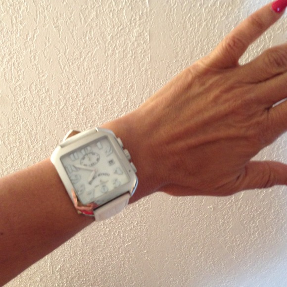 Ritmo Mvndo Ladies Watch - Picture 2 of 3