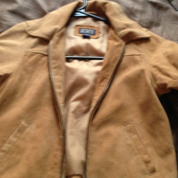 Children place 3t - Picture 3 of 4