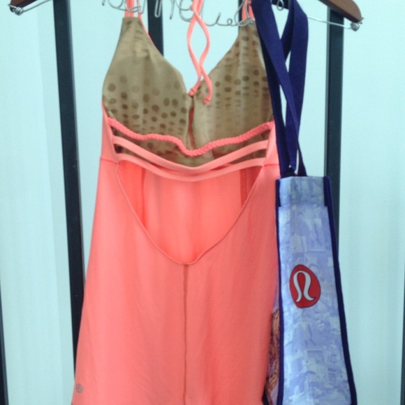 Lululemon Wandering Yogi Halter - Picture 2 of 4
