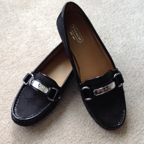 Coach Felisha Flats👌😊 only worn twice😉