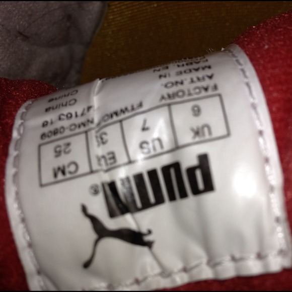 📦SOLD📦 PUMA, SZ7 - Picture 3 of 3
