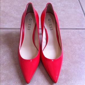 NEW Guess Rolene Mid-Heel Pumps in Neon Red/Orange