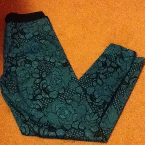 Floral Leggings - Picture 1 of 3