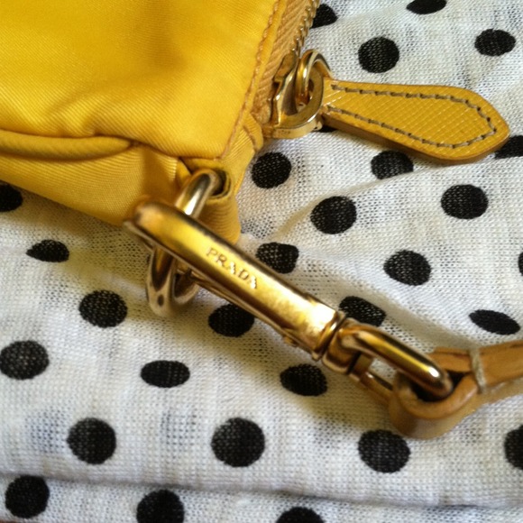 AUTHENTIC PRADA beautiful shoulder bag/clutch! - Picture 3 of 4