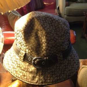 COACH Bucket Hat.