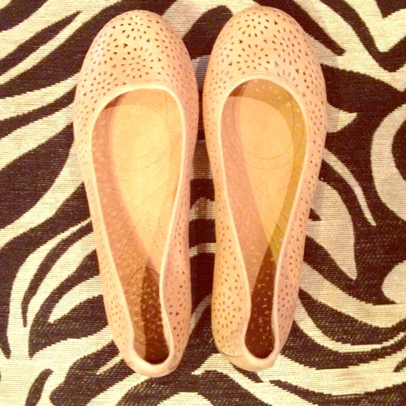 Indigo by Clarks Flats!! Nude/Tan Leather!!! NEW!!