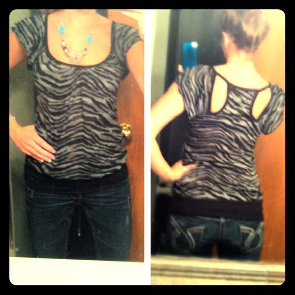 Black and grey zebra print shirt w/Cutouts!!