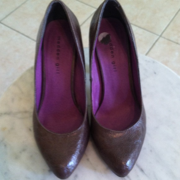 $19 TODAY! MADDEN GIRL tope/light brown heels! - Picture 2 of 4
