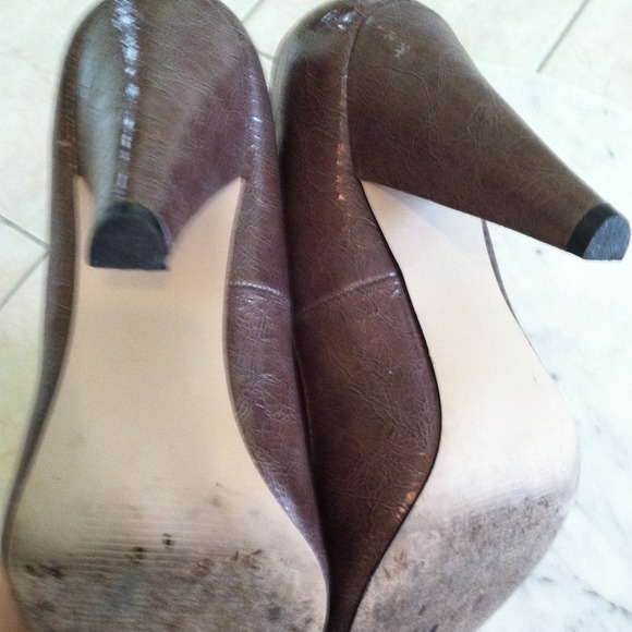 $19 TODAY! MADDEN GIRL tope/light brown heels! - Picture 4 of 4