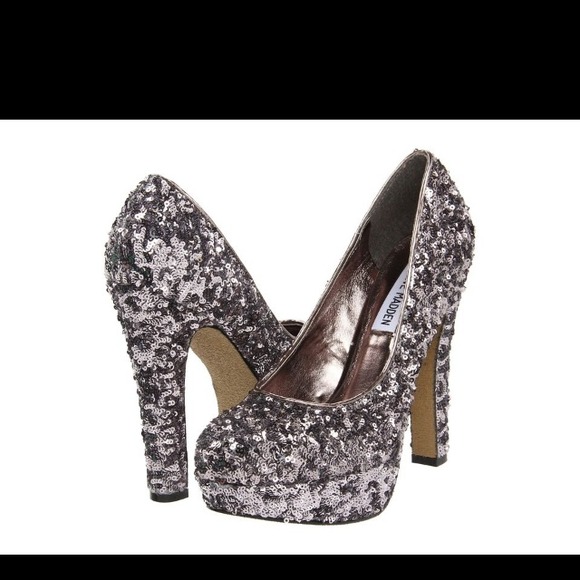 Steve Madden Rebaa Pumps