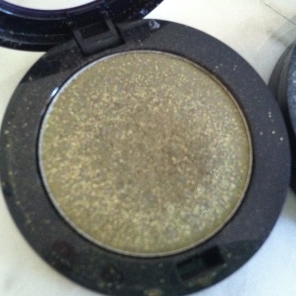 $11 TODAY! Bundle of 2 Sephora eyeshadows! - Picture 4 of 4