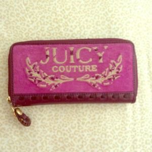 SOLD 💞Authentic Juicy Couture Wallet💋