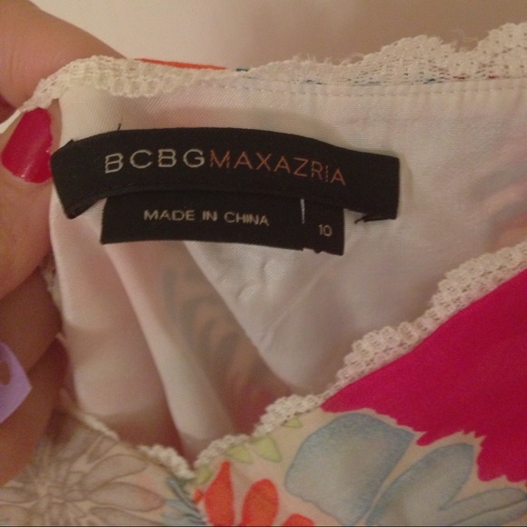 ❌Sold❌Pretty flirty fun BCBG sundress - Picture 2 of 4