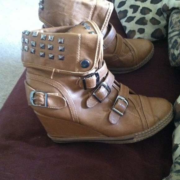 Wedges - Picture 2 of 3