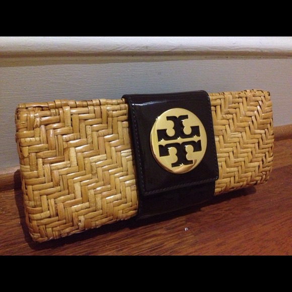 SOLD !! Tory Burch Brown Straw Clutch