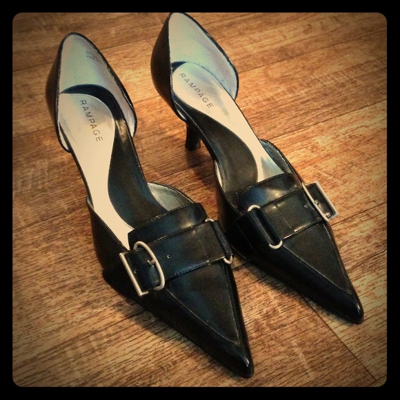 Leather Pointy black heels