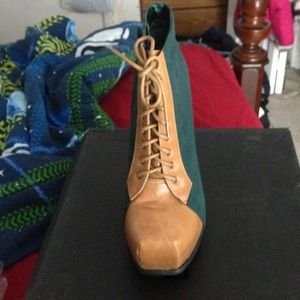 Green tan leather tip suede boot heel size 7.5 us