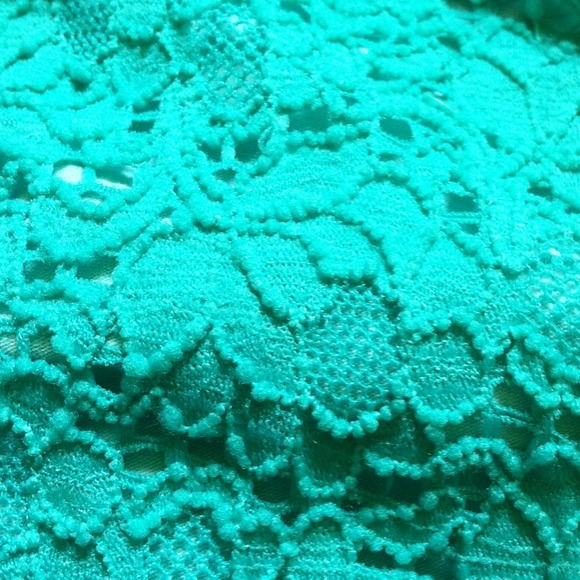 X SOLD X SILENCE & NOISE turquoise crop top! - Picture 3 of 3