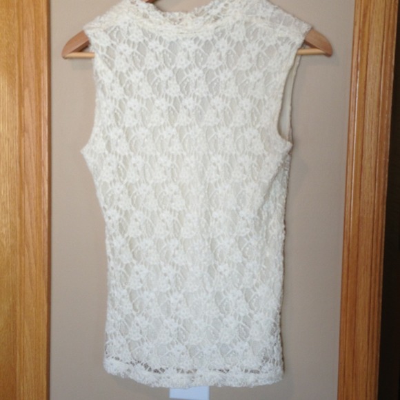 Cream lace top - Picture 3 of 3