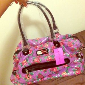 Betsey Johnson tote!! 💜