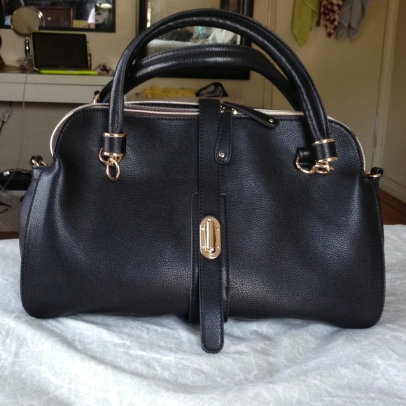 Street level handbag