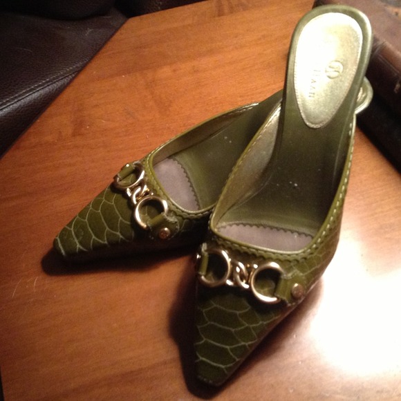 Alligator mules!