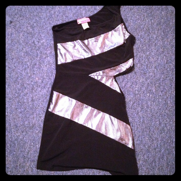 One shoulder black and silver dress