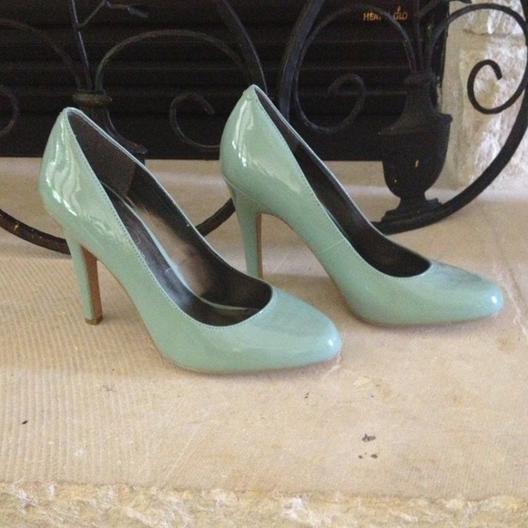 JESSICA SIMPSON MINT BLUE HEELS