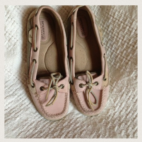 pink sperry