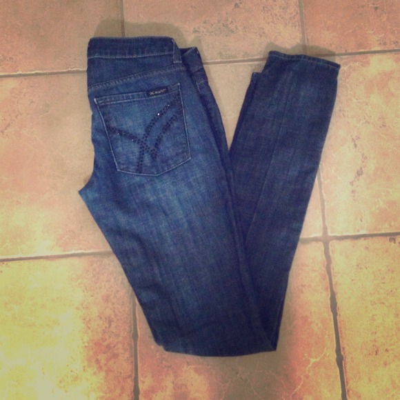 ⛔️BUNDLED⛔️William Rast Embellished Jeans