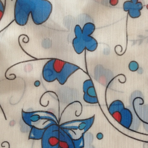 Floral Blouse - Picture 2 of 2