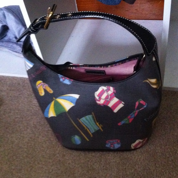 Authentic Dooney & Bourke bag!