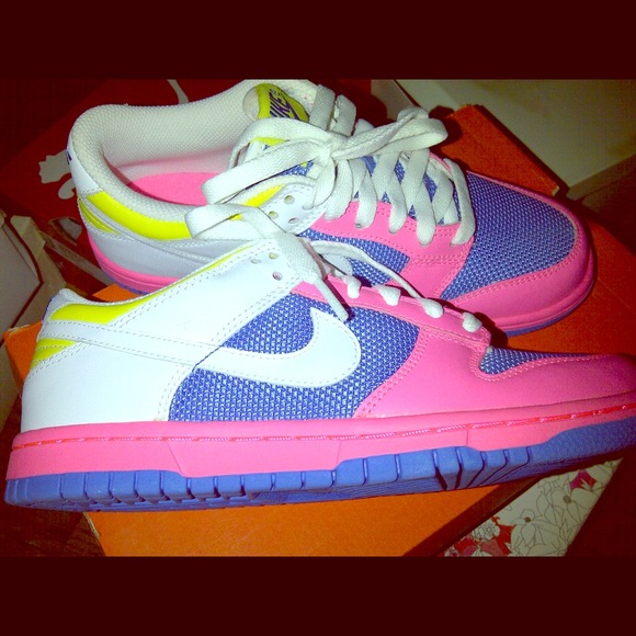 New Nike Women's Dunk Low