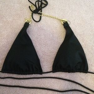 Black bikini with gold chain