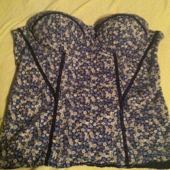 🚫Traded🚫 Floral print bustier top