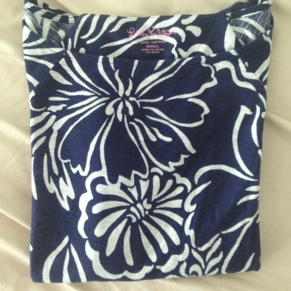 Lilly Pulitzer Cassie Top in Bright Navy Bella - Picture 4 of 4