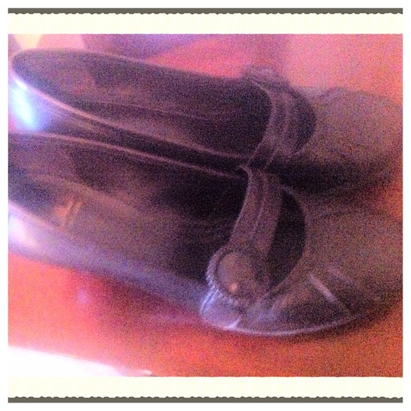 Gianni Bini Leather Designer Heels