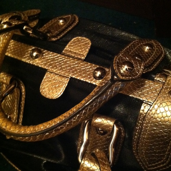 Rocker Purse!๐ - Picture 3 of 3