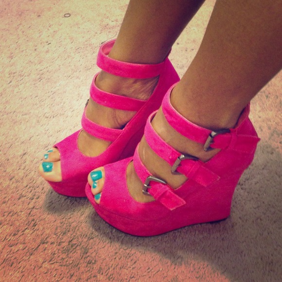 Pink shoes