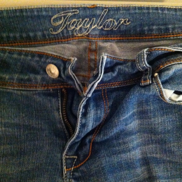 ♻️TRADED♻️ Delia's Taylor Super Skinny Jeans 3/4S