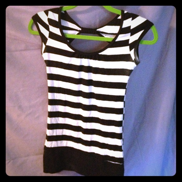 Black and white striped teeshirt with back cut out