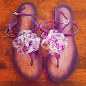 Modesta Sandal Flip Flops in Purple