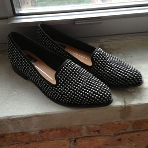 💌SOLD to @mauishopgirl💌Dolce Vita Studded Flats
