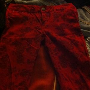 Red and black jeans (skinny) with print