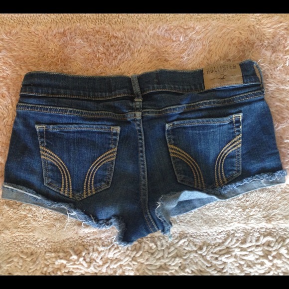 Hollister Shorts - Picture 2 of 2