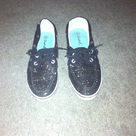 Sparkle shoes