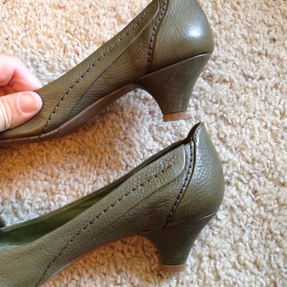 Nine West leather shoes - Picture 2 of 4