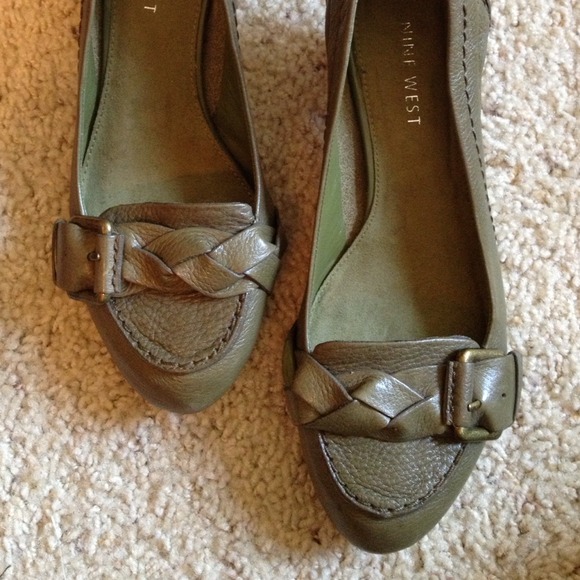 Nine West leather shoes - Picture 3 of 4