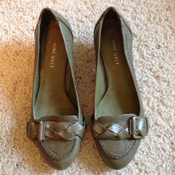 Nine West leather shoes - Picture 4 of 4