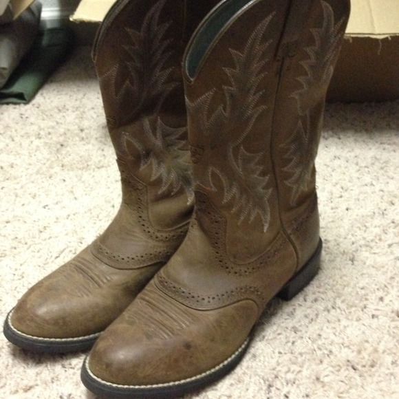 Ariat Cowboy boots